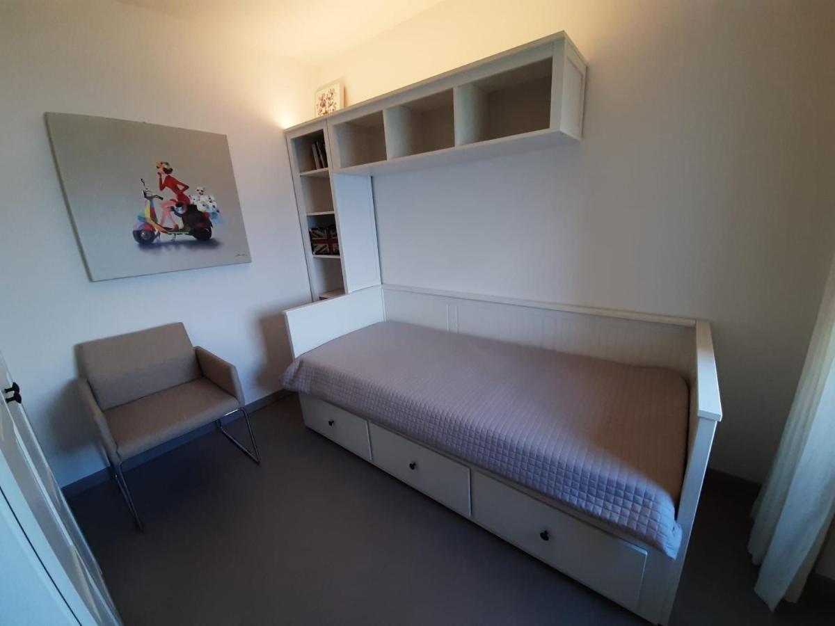 Bmp Apartment Gioiosa 1 Terrazza Vista Lago 벨지라테 외부 사진