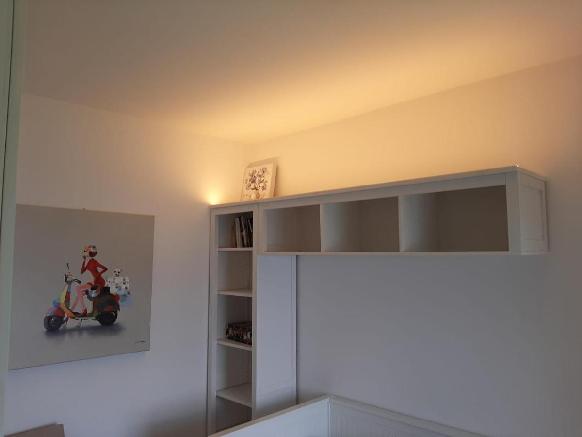 Bmp Apartment Gioiosa 1 Terrazza Vista Lago 벨지라테 외부 사진
